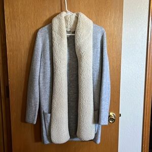 Open sweater like new